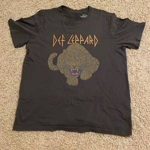 Def Leppard graphic tee